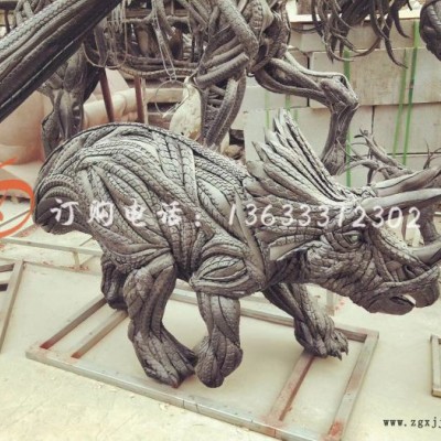 廣東康大雕塑定制 定制 彩色輪胎雕塑 涂鴉創(chuàng)意繪畫(huà)顏料