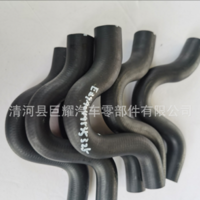 定制 汽車異型發(fā)動機(jī)出水管水箱上下膠管 電機(jī)出水膠管內(nèi)徑24/32